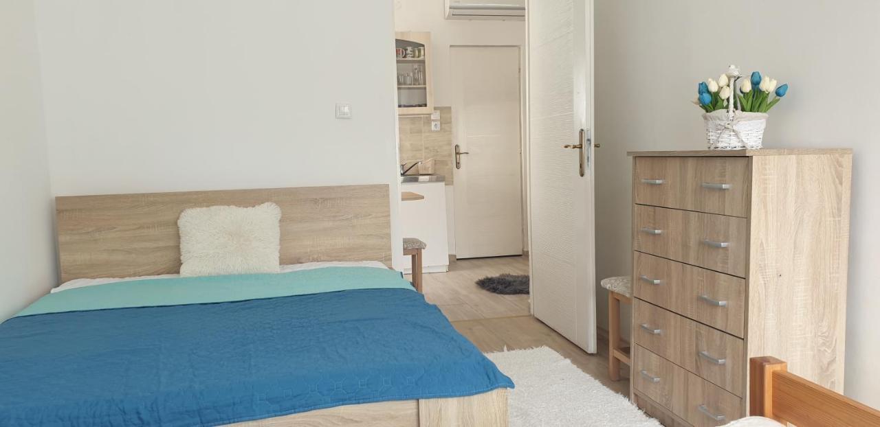Napfeny Apartmanhaz Balatonberény Exterior foto